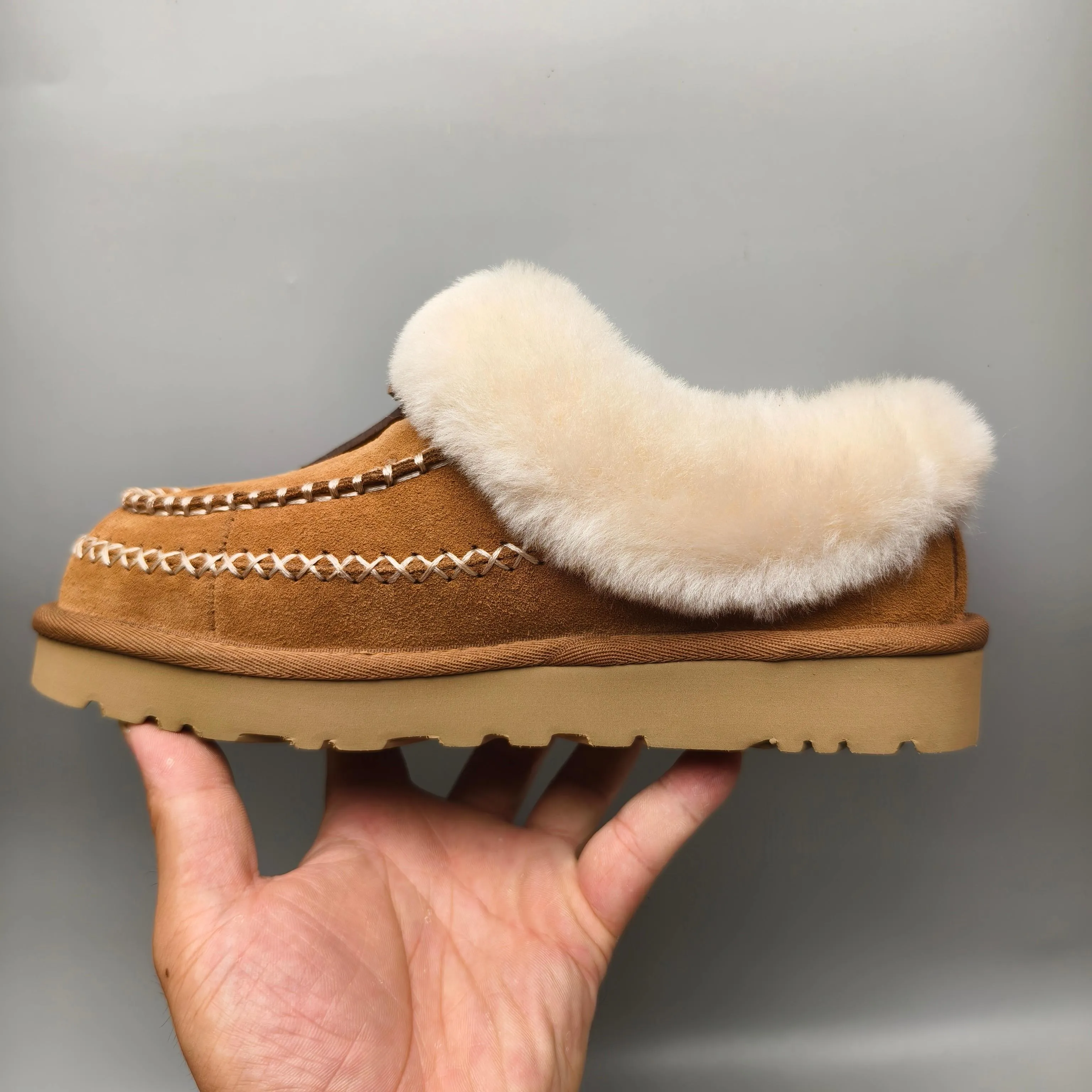 💰520 UGG sheepskin integrated snow boots 8258 ethnic style casual boots color: chestnut antelope brown matching size: 35-40